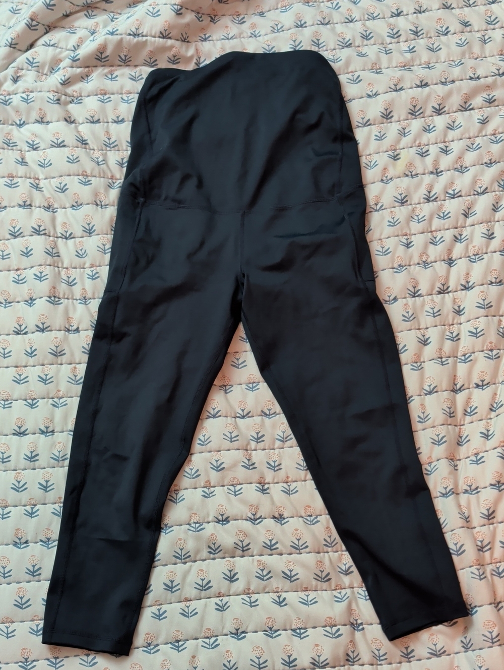 Senita Athletics Navy Maternity Cropped Leggings